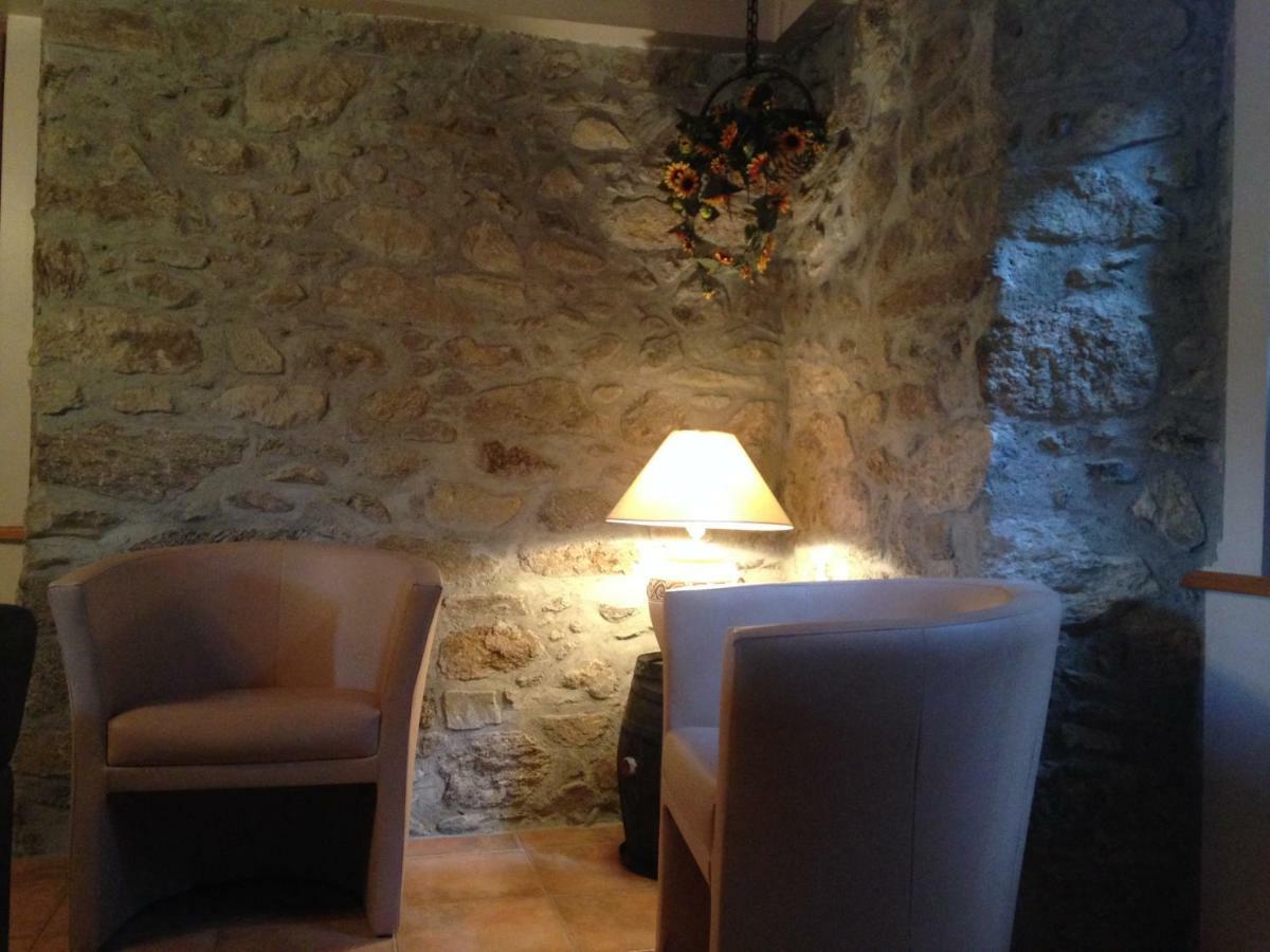 Maison De Caractere En Pierre Cal Blanic Saint-Pierre-dels-Forcats Luaran gambar
